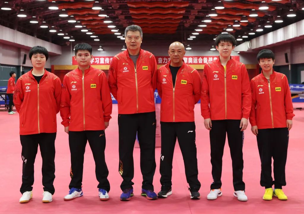 包含橄榄球队主教练发声,誓言带队登顶的词条 包含橄榄球队主教练发声,誓言带队登顶的词条